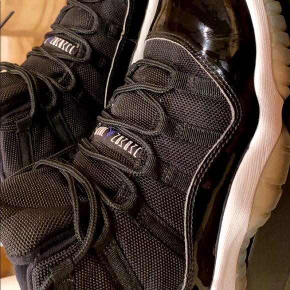 Air Jordan 11 Retro 'Space Jam' 2016 - Picture 3 of 5